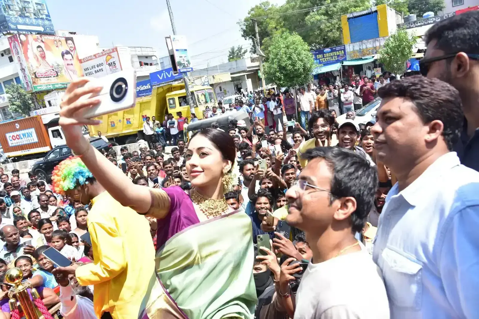 Anu Emmanuel Launches Chandana Brothers Shopping Mall